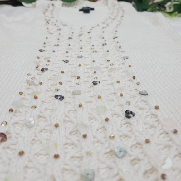 Arden B. Sleeveless Sweater - Picture 2 of 10